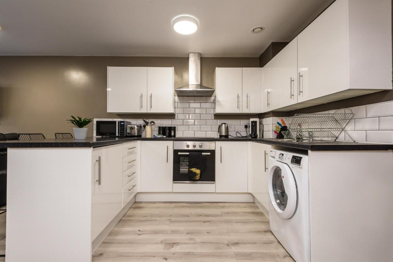 Host Apartments - Spacious 3 Bed Apartment With 3 Ensuites Liverpool Ngoại thất bức ảnh