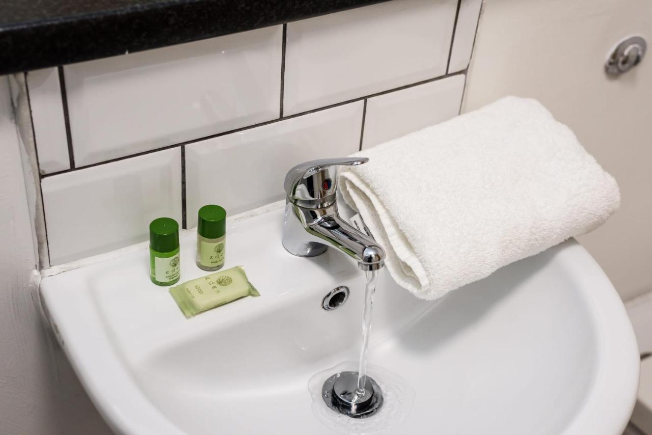 Host Apartments - Spacious 3 Bed Apartment With 3 Ensuites Liverpool Ngoại thất bức ảnh